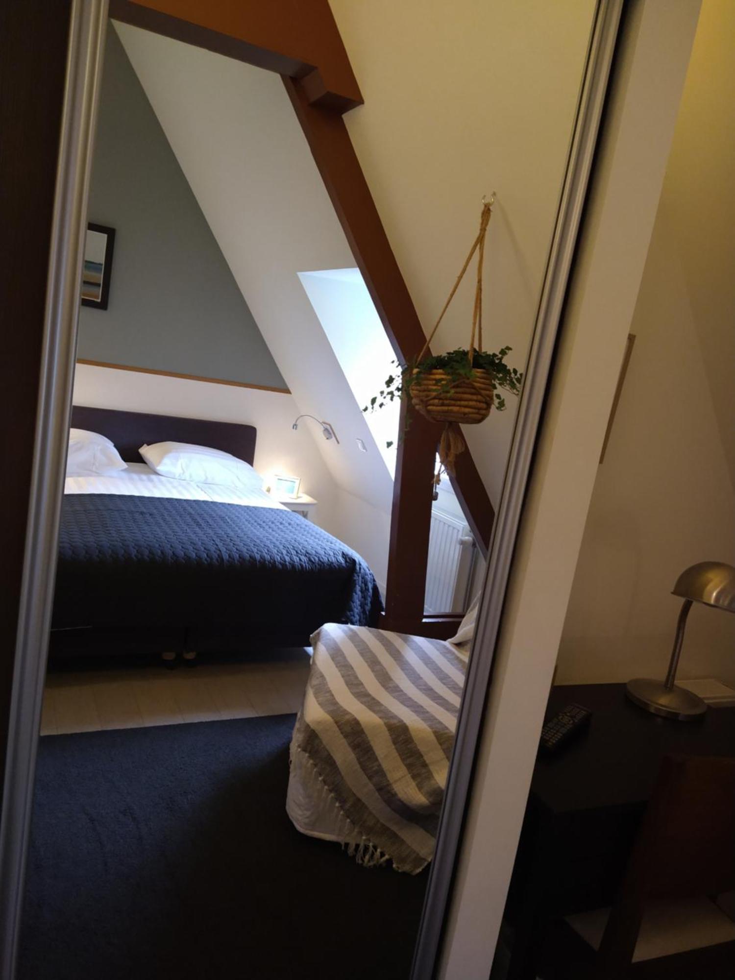 Bed & Brasserie Het Kosthuys Sint-Maartensdijk Eksteriør bilde